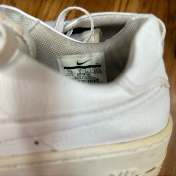 Nike white Air Force 1 - Picture 3 of 4